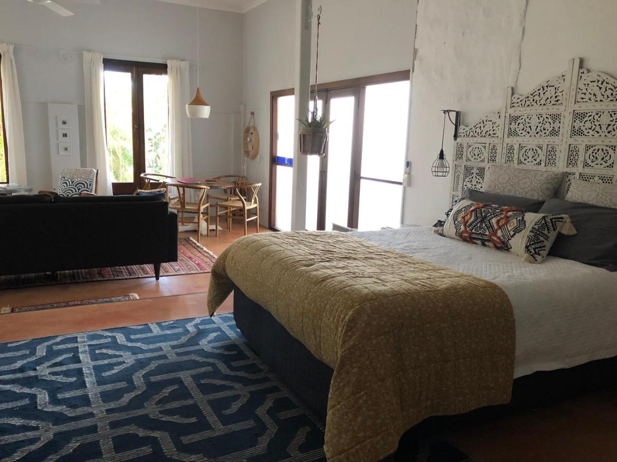 Shorebreak Studio Apartments Sapphire Beach Luaran gambar